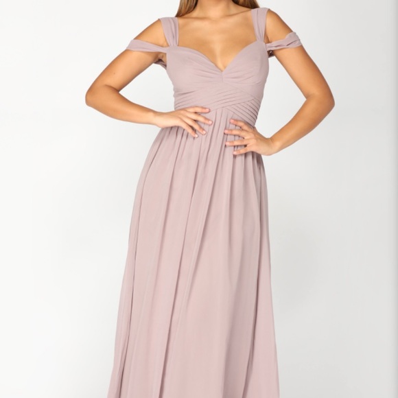 FASHION NOVA DRESS - Picture 2 of 2